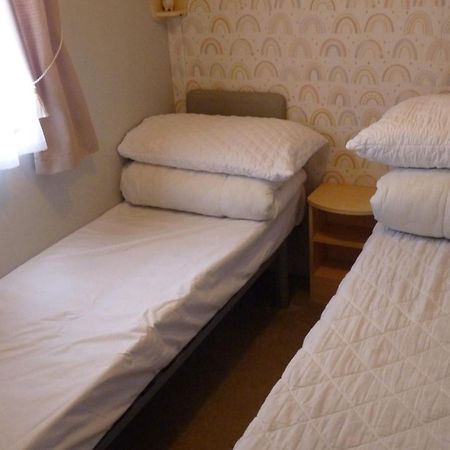 L&G Family Holidays 6 Berth Coral Beach Laura Familys Only And Lead Person Must Be Over 30 Ingoldmells Exteriér fotografie